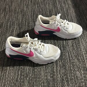Nike air max excee shoes